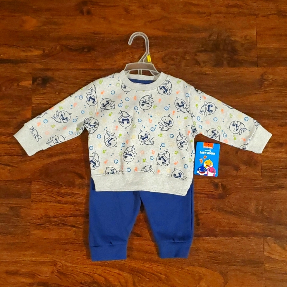 Baby Shark Sweatsuit 12M